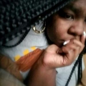 Meet your Posher, Briona